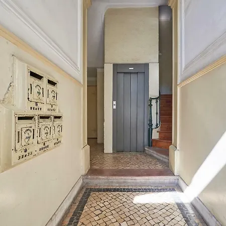 Apartment Charming Marques