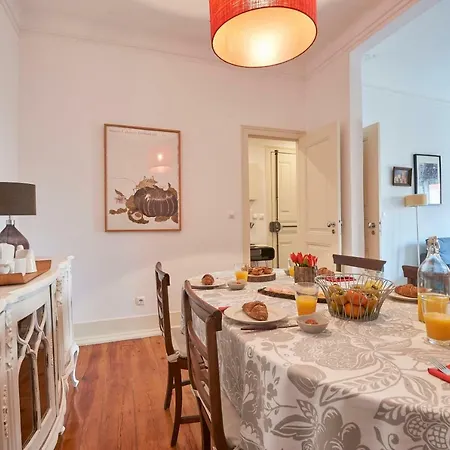 Charming Marques Apartment Lisbon